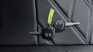 Used 2023 Maruti Suzuki Swift VXI Petrol Manual extra CAR KEY VIEW