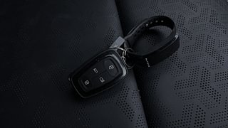 Used 2022 Tata Altroz XZA+ DT Petrol Automatic extra CAR KEY VIEW