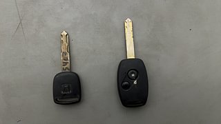 Used 2014 Honda Amaze [2013-2016] 1.2 S i-VTEC Petrol Manual extra CAR KEY VIEW