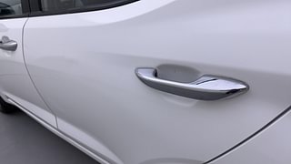 Used 2023 Hyundai Grand i10 Nios Asta 1.2 Kappa VTVT Petrol Manual dents MINOR DENT