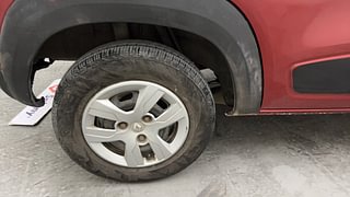 Used 2016 Renault Kwid [2015-2019] RXT Petrol Manual tyres RIGHT REAR TYRE RIM VIEW