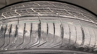 Used 2016 Hyundai Creta [2015-2018] 1.6 SX Plus Auto Diesel Automatic tyres RIGHT REAR TYRE TREAD VIEW