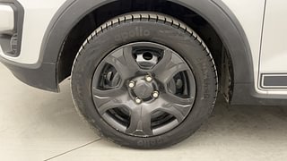 Used 2019 Ford Freestyle [2017-2021] Trend Plus 1.2 Ti-VCT Petrol Manual tyres LEFT FRONT TYRE RIM VIEW