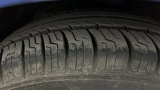 Used 2014 Hyundai Eon [2011-2018] Magna + Petrol Manual tyres RIGHT FRONT TYRE TREAD VIEW