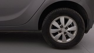 Used 2014 Hyundai i20 [2012-2014] Sportz 1.4 CRDI Diesel Manual tyres LEFT REAR TYRE RIM VIEW
