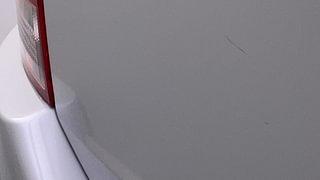 Used 2015 Mahindra XUV500 W6 Diesel Manual dents MINOR SCRATCH