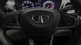 Used 2022 Tata Altroz XT 1.2 Cng(o/s fitted) Petrol+cng Manual top_features Cruise control