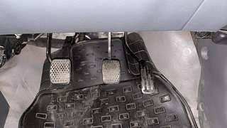 Used 2014 Maruti Suzuki Alto 800 [2012-2016] Vxi Petrol Manual interior PEDALS VIEW