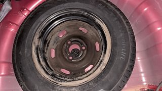Used 2018 Datsun Redi-GO [2015-2019] T(O) 1.0 AMT Petrol Automatic tyres SPARE TYRE VIEW