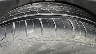 Used 2021 Tata Altroz XZ 1.2 Petrol Manual tyres RIGHT FRONT TYRE TREAD VIEW