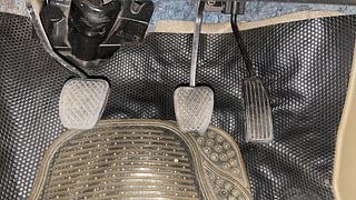 Used 2015 Honda Amaze [2013-2016] 1.2 VX i-VTEC Petrol Manual interior PEDALS VIEW