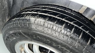 Used 2017 Maruti Suzuki Swift [2011-2017] VDi Diesel Manual tyres LEFT REAR TYRE TREAD VIEW