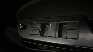 Used 2013 Maruti Suzuki Swift [2011-2017] VXi Petrol Manual top_features Power windows