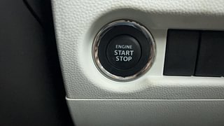 Used 2022 Maruti Suzuki Ignis Zeta MT Petrol Petrol Manual top_features Keyless start