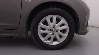 Used 2015 Honda Mobilio [2014-2017] V Petrol Petrol Manual tyres RIGHT FRONT TYRE RIM VIEW