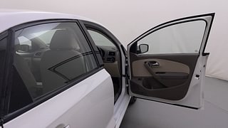 Used 2015 Skoda Rapid [2011-2016] Ambition 1.6 MPI MT Petrol Manual interior RIGHT FRONT DOOR OPEN VIEW