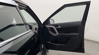 Used 2018 Hyundai Creta [2018-2020] 1.6 SX OPT VTVT Petrol Manual interior RIGHT FRONT DOOR OPEN VIEW