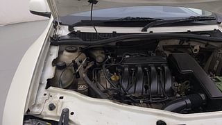 Used 2015 Renault Duster [2012-2015] RxL Petrol Petrol Manual engine ENGINE RIGHT SIDE HINGE & APRON VIEW