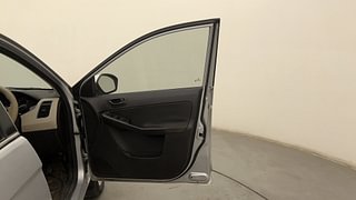 Used 2015 Tata Zest [2014-2019] XT Petrol Petrol Manual interior RIGHT FRONT DOOR OPEN VIEW