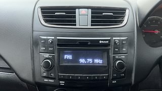 Used 2018 Maruti Suzuki Ertiga [2015-2018] VXI Petrol Manual top_features Integrated (in-dash) music system
