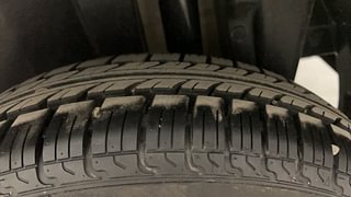 Used 2013 Maruti Suzuki Swift [2011-2017] VXi Petrol Manual tyres LEFT REAR TYRE TREAD VIEW