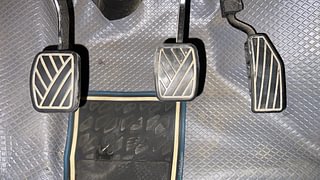 Used 2023 Maruti Suzuki Wagon R 1.0 VXI CNG Petrol+cng Manual interior PEDALS VIEW