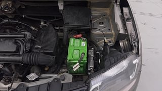 Used 2019 Renault Kwid [2015-2019] 1.0 RXT AMT Opt Petrol Automatic engine ENGINE LEFT SIDE VIEW