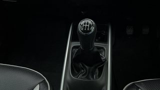 Used 2015 Maruti Suzuki Baleno [2015-2019] Alpha Petrol Petrol Manual interior GEAR  KNOB VIEW