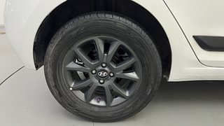 Used 2018 Hyundai Elite i20 [2018-2020] Asta CVT Petrol Automatic tyres RIGHT REAR TYRE RIM VIEW