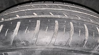 Used 2019 Maruti Suzuki Swift [2017-2021] VXi Petrol Manual tyres RIGHT REAR TYRE TREAD VIEW
