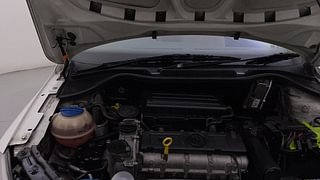 Used 2015 Skoda Rapid [2011-2016] Ambition 1.6 MPI MT Petrol Manual engine ENGINE RIGHT SIDE HINGE & APRON VIEW