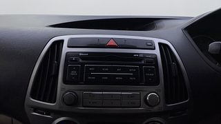 Used 2014 Hyundai i20 [2012-2014] Sportz 1.4 CRDI Diesel Manual top_features Integrated (in-dash) music system