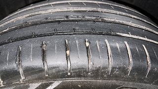 Used 2022 Toyota Glanza V Petrol Manual tyres RIGHT REAR TYRE TREAD VIEW