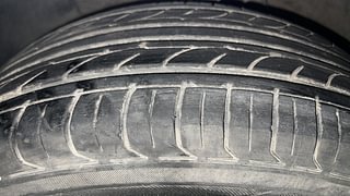 Used 2018 Hyundai Elite i20 [2018-2020] Asta CVT Petrol Automatic tyres LEFT FRONT TYRE TREAD VIEW