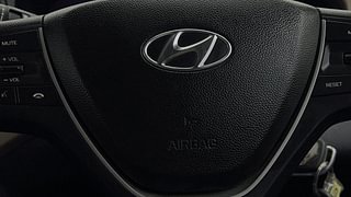 Used 2018 Hyundai Elite i20 [2018-2020] Asta CVT Petrol Automatic top_features Airbags