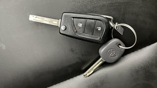 Used 2022 Toyota Innova Crysta 2.7 GX 7 STR Petrol Manual extra CAR KEY VIEW