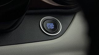 Used 2021 Hyundai Aura SX 1.2 Petrol Petrol Manual top_features Keyless start