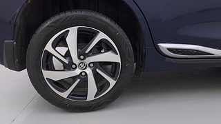 Used 2022 Toyota Glanza V Petrol Manual tyres RIGHT REAR TYRE RIM VIEW
