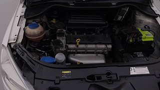 Used 2015 Skoda Rapid [2011-2016] Ambition 1.6 MPI MT Petrol Manual engine ENGINE RIGHT SIDE VIEW