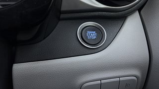 Used 2020 Hyundai Grand i10 Nios Asta 1.2 Kappa VTVT Petrol Manual top_features Keyless start