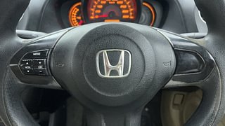 Used 2014 Honda Amaze [2013-2016] 1.2 S i-VTEC Petrol Manual top_features Steering mounted controls
