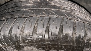 Used 2015 Renault Duster [2012-2015] RxL Petrol Petrol Manual tyres LEFT FRONT TYRE TREAD VIEW