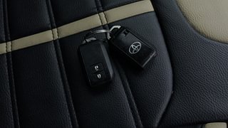 Used 2022 Toyota Glanza V Petrol Manual extra CAR KEY VIEW