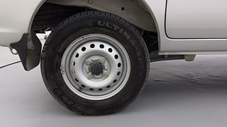 Used 2023 Maruti Suzuki Eeco AC 5 STR Petrol Manual tyres RIGHT REAR TYRE RIM VIEW