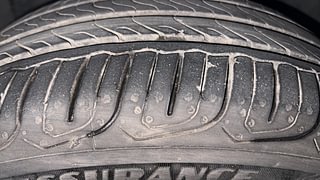 Used 2022 Tata Altroz XZA+ DT Petrol Automatic tyres RIGHT FRONT TYRE TREAD VIEW