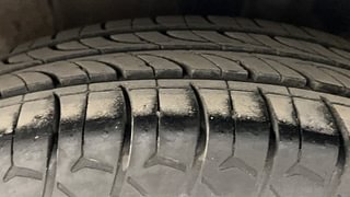 Used 2019 Hyundai Grand i10 [2017-2020] Magna 1.2 Kappa VTVT Petrol Manual tyres LEFT REAR TYRE TREAD VIEW