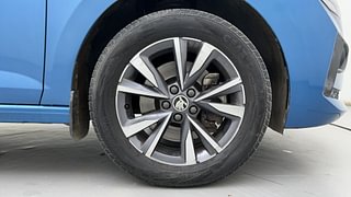 Used 2022 Skoda Slavia Style 1.5L TSI AT Petrol Automatic tyres RIGHT FRONT TYRE RIM VIEW
