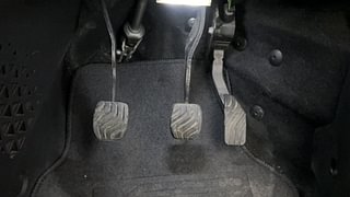 Used 2022 Renault Kiger RXZ 1.0 Turbo MT Petrol Manual interior PEDALS VIEW