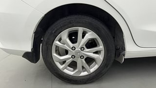 Used 2020 honda Amaze 1.2 VX CVT i-VTEC Petrol Automatic tyres RIGHT REAR TYRE RIM VIEW