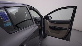 Used 2014 Hyundai i20 [2012-2014] Sportz 1.4 CRDI Diesel Manual interior RIGHT FRONT DOOR OPEN VIEW